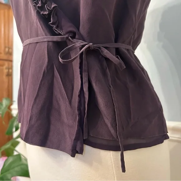 J Crew Sleeveless Wrap Blouse 4 Purple 100% Silk Ruffled Purple Office Holiday - Picture 3 of 8
